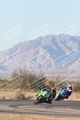 media/Dec-07-2025-CVMA (Sun) [[3e7d2de5dc]]/Race 16-Formula Middleweight/